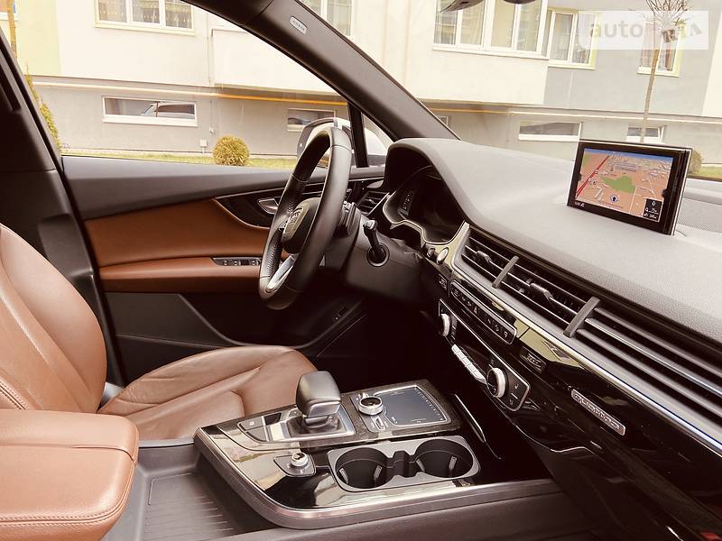 Позашляховик / Кросовер Audi Q7 2017 в Львові
