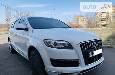 Внедорожник / Кроссовер Audi Q7 2013 в Кривом Роге