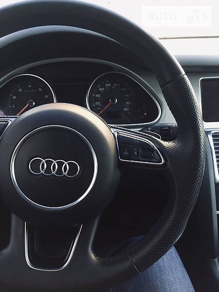 Позашляховик / Кросовер Audi Q7 2013 в Рівному