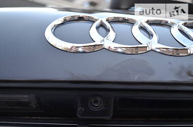Позашляховик / Кросовер Audi Q7 2013 в 