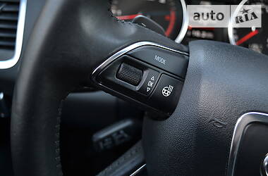 Позашляховик / Кросовер Audi Q7 2013 в 