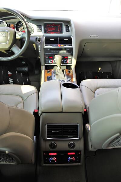 Позашляховик / Кросовер Audi Q7 2008 в Львові