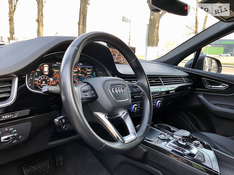 Позашляховик / Кросовер Audi Q7 2018 в Києві