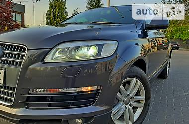 Позашляховик / Кросовер Audi Q7 2006 в 