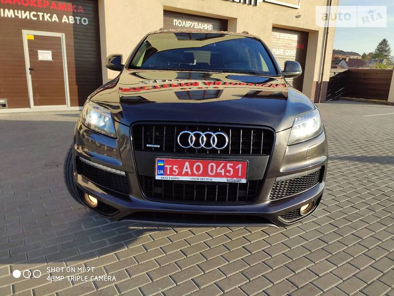 Позашляховик / Кросовер Audi Q7 2014 в 