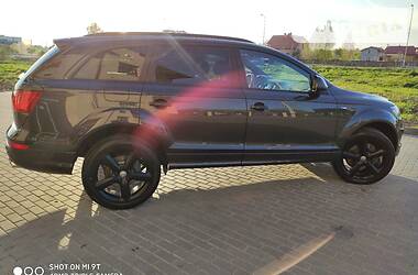 Позашляховик / Кросовер Audi Q7 2014 в 