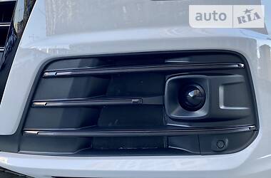 Позашляховик / Кросовер Audi Q7 2016 в 