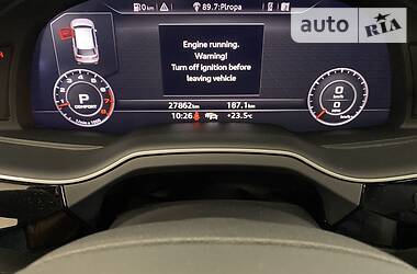 Позашляховик / Кросовер Audi Q7 2017 в 