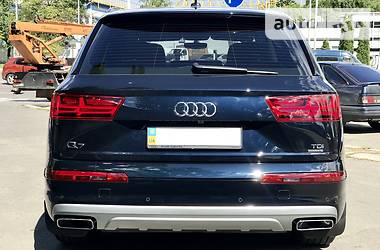 Внедорожник / Кроссовер Audi Q7 2016 в Киеве