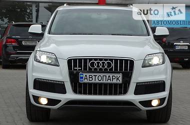 Позашляховик / Кросовер Audi Q7 2012 в 