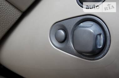 Позашляховик / Кросовер Audi Q7 2012 в 