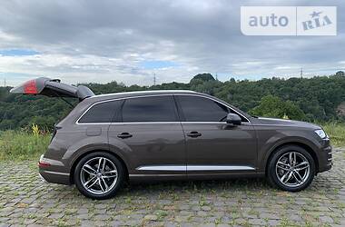 Внедорожник / Кроссовер Audi Q7 2017 в Житомире