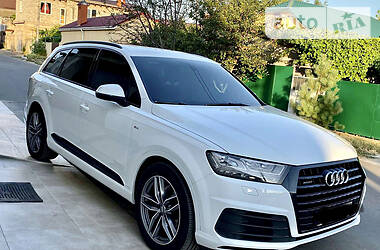 Внедорожник / Кроссовер Audi Q7 2017 в Одессе