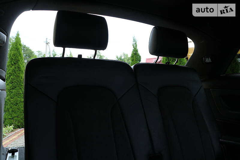 Позашляховик / Кросовер Audi Q7 2011 в Трускавці