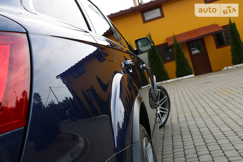 Позашляховик / Кросовер Audi Q7 2011 в Трускавці