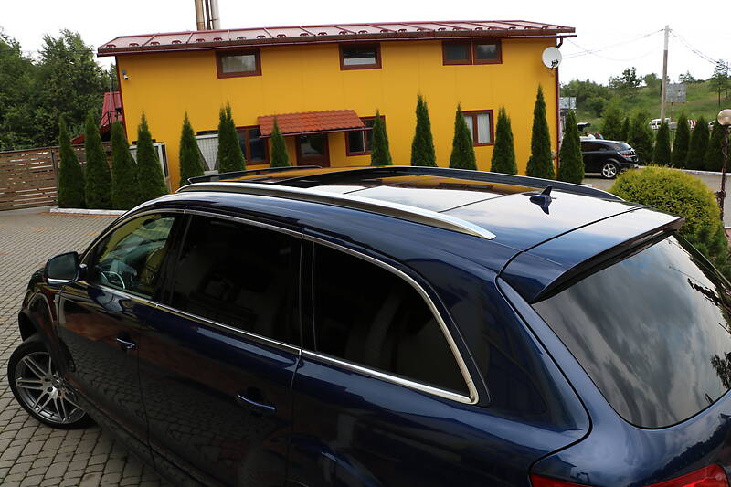 Позашляховик / Кросовер Audi Q7 2011 в Трускавці
