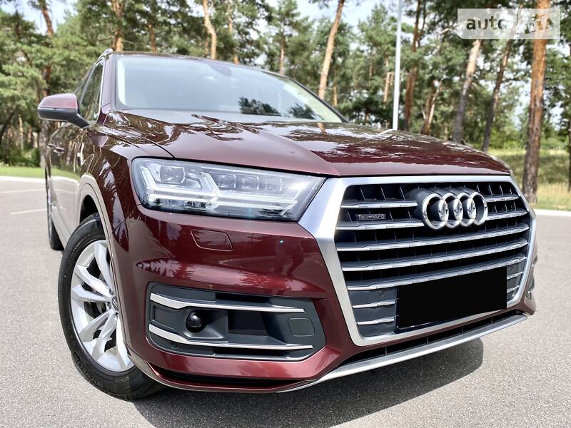 Позашляховик / Кросовер Audi Q7 2017 в Києві