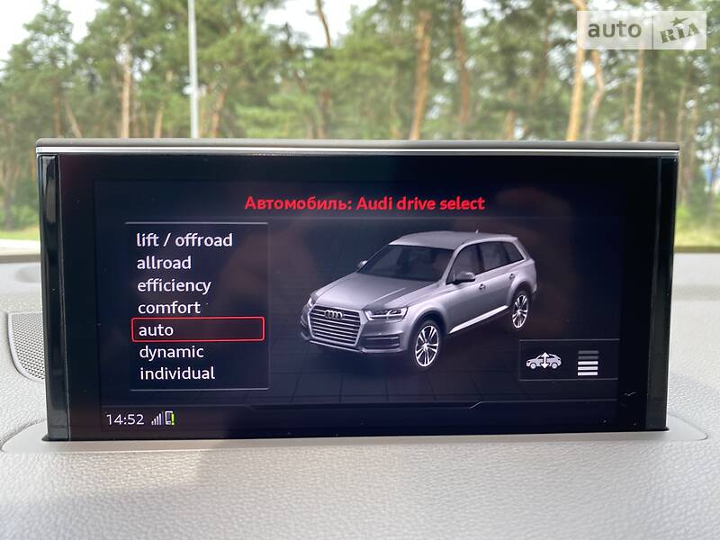 Позашляховик / Кросовер Audi Q7 2017 в Києві