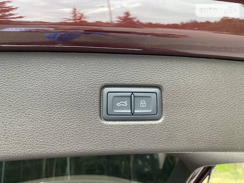 Позашляховик / Кросовер Audi Q7 2017 в Києві