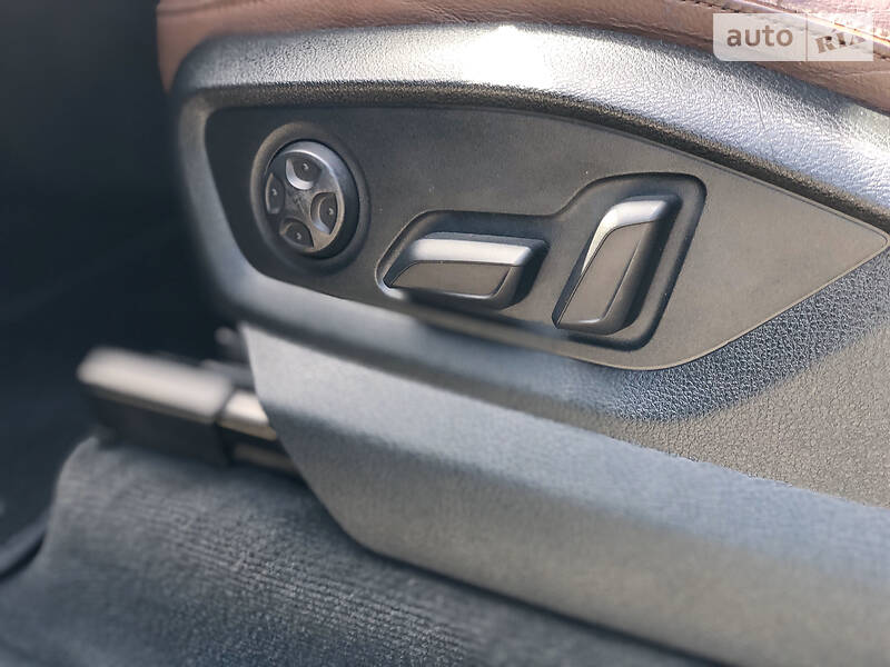Внедорожник / Кроссовер Audi Q7 2016 в Киеве