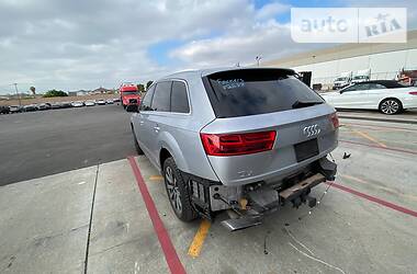 Внедорожник / Кроссовер Audi Q7 2017 в Харькове