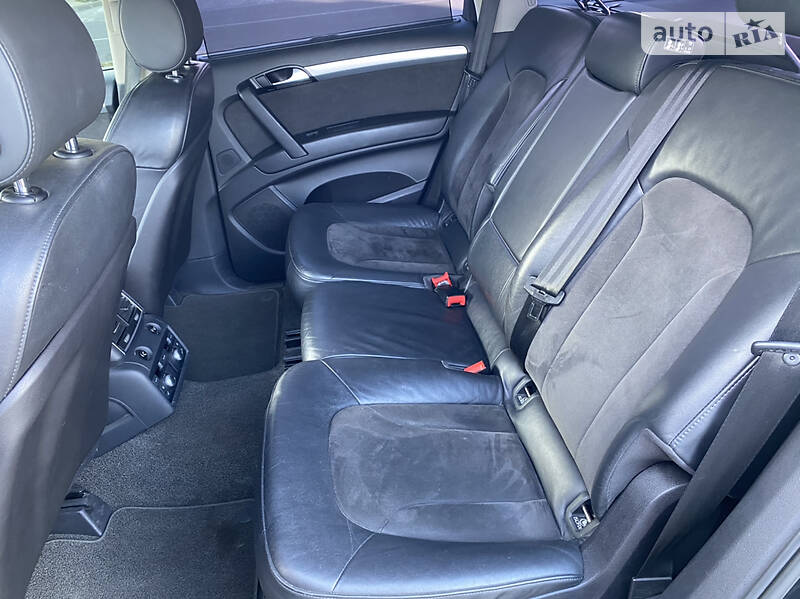 Позашляховик / Кросовер Audi Q7 2009 в Луцьку