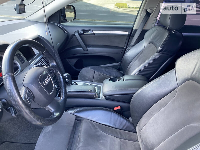 Позашляховик / Кросовер Audi Q7 2009 в Луцьку