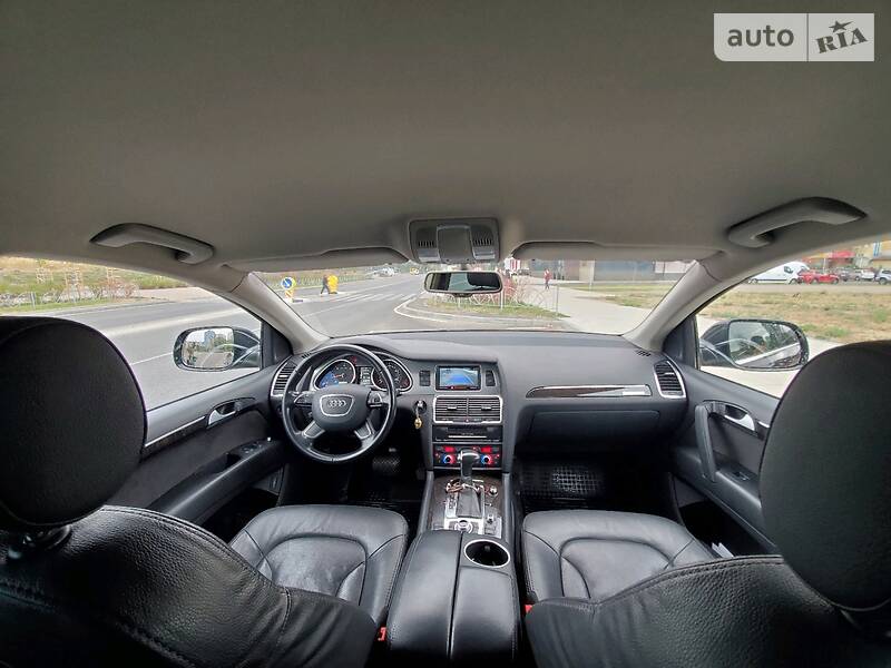 Позашляховик / Кросовер Audi Q7 2013 в Черкасах