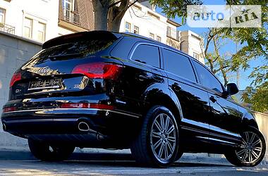 Внедорожник / Кроссовер Audi Q7 2015 в Одессе