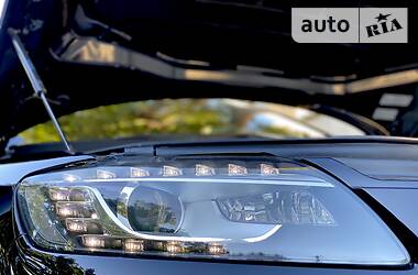 Позашляховик / Кросовер Audi Q7 2015 в 