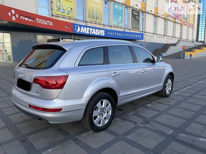 Позашляховик / Кросовер Audi Q7 2010 в Вінниці