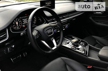 Внедорожник / Кроссовер Audi Q7 2016 в Полтаве