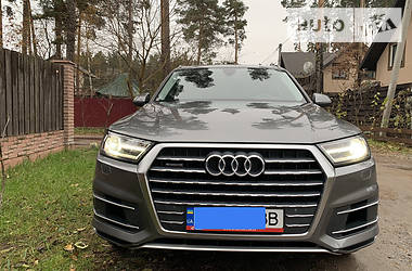 Внедорожник / Кроссовер Audi Q7 2016 в Ирпене