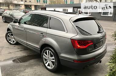 Позашляховик / Кросовер Audi Q7 2011 в Києві