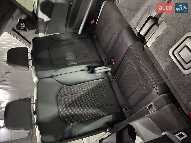 Внедорожник / Кроссовер Audi Q7 2017 в Киеве