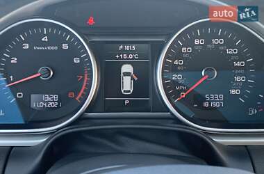 Позашляховик / Кросовер Audi Q7 2011 в 