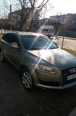 Позашляховик / Кросовер Audi Q7 2007 в 
