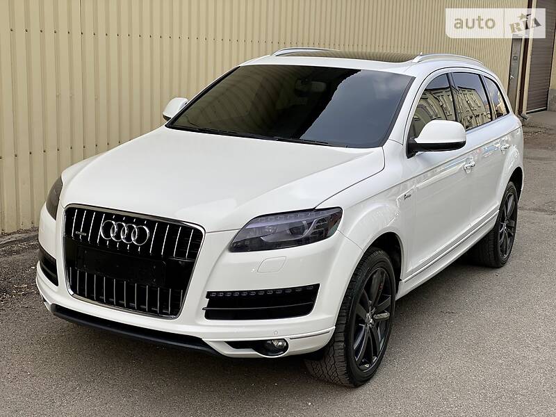 Позашляховик / Кросовер Audi Q7 2013 в Києві