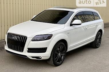 Позашляховик / Кросовер Audi Q7 2013 в 