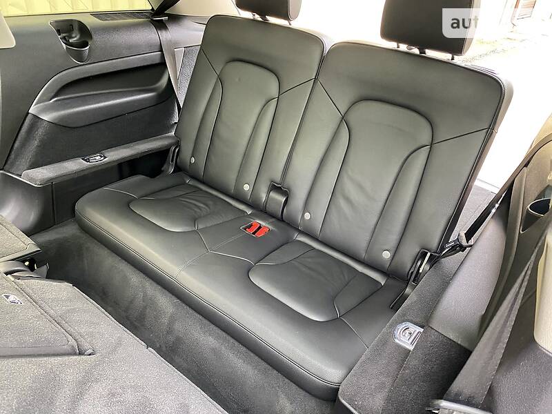 Позашляховик / Кросовер Audi Q7 2013 в Києві