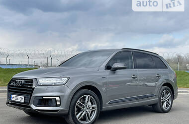 Внедорожник / Кроссовер Audi Q7 2016 в Одессе