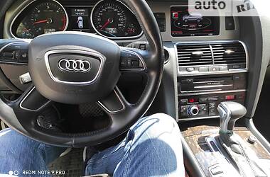Внедорожник / Кроссовер Audi Q7 2015 в 