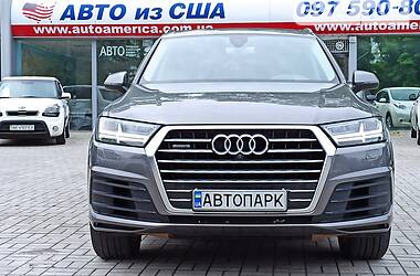 Внедорожник / Кроссовер Audi Q7 2016 в 