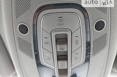 Внедорожник / Кроссовер Audi Q7 2016 в 