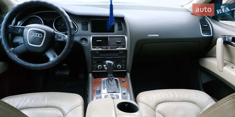 Внедорожник / Кроссовер Audi Q7 2006 в Запорожье