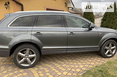 Внедорожник / Кроссовер Audi Q7 2011 в Снятине