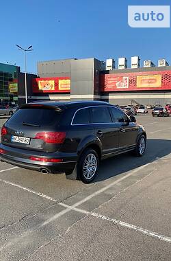 Универсал Audi Q7 2014 в Ровно