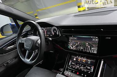 Внедорожник / Кроссовер Audi Q7 2020 в Киеве