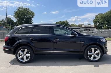 Внедорожник / Кроссовер Audi Q7 2013 в 