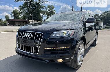 Внедорожник / Кроссовер Audi Q7 2013 в 